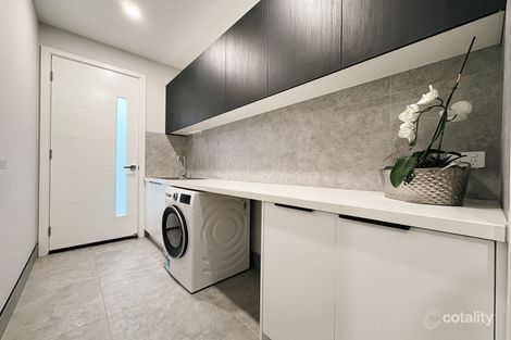 Property photo of 32 Cumberland Drive Mickleham VIC 3064