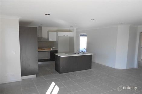 Property photo of 16 Highcrest Court Bucasia QLD 4750