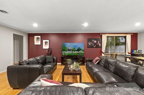 Property photo of 47 Fallingwater Drive Pakenham VIC 3810
