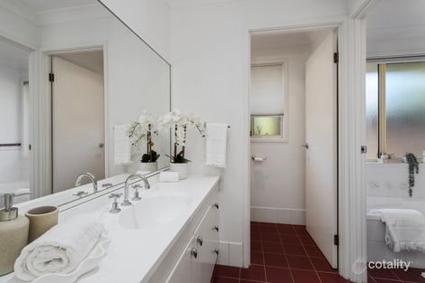 Property photo of 9 Cressbrook Drive Wattle Grove NSW 2173