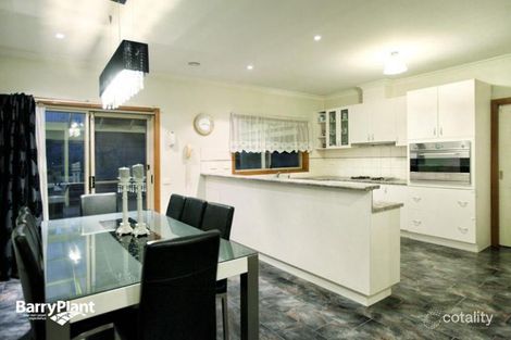 Property photo of 10 Mountain View Lane Mickleham VIC 3064