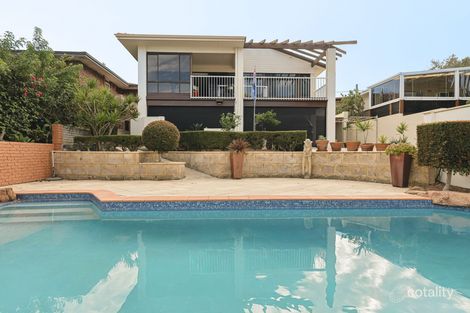 12 Marine Tce, Sorrento, WA 6020