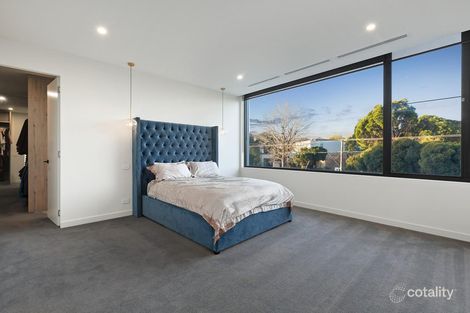 Property photo of 21B Orrong Crescent Caulfield North VIC 3161