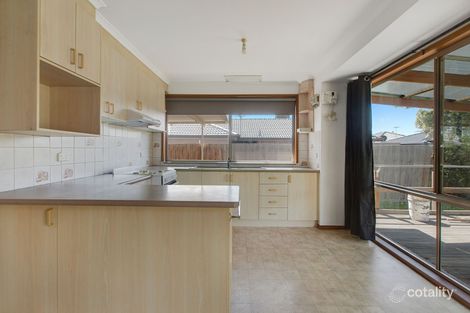 2/90 Monahans Rd, Cranbourne, VIC 3977