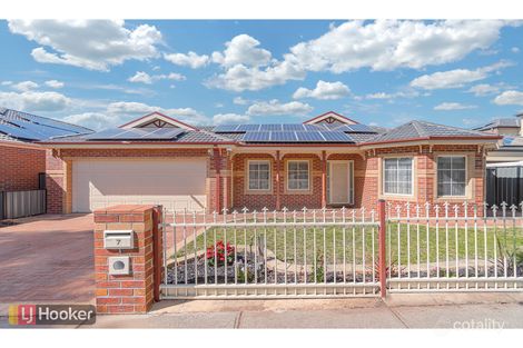 Property photo of 7 Stafford Link Craigieburn VIC 3064