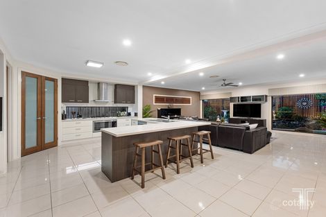 Property photo of 7 Kingham Place Carindale QLD 4152