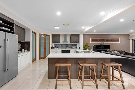 Property photo of 7 Kingham Place Carindale QLD 4152