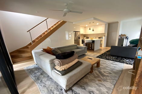 Property photo of 33 The Crestway Robina QLD 4226
