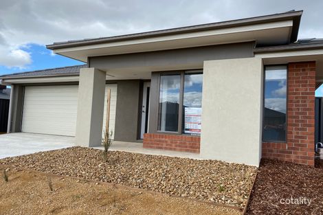 Property photo of 32 Dante Crescent Bonshaw VIC 3352