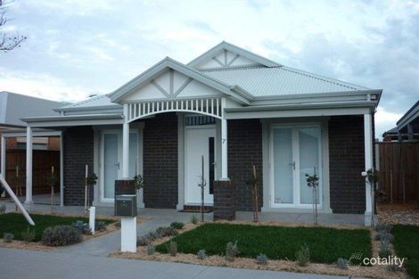 Property photo of 7 Kelso Street Craigieburn VIC 3064