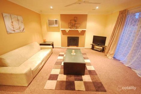 Property photo of 1 Hunter Court Cranbourne North VIC 3977