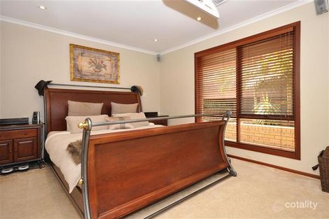Property photo of 2 Southbound Avenue Aberfoyle Park SA 5159