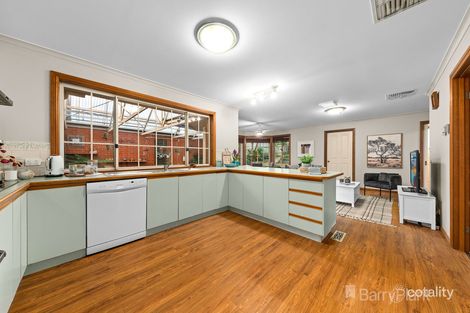 Property photo of 18 Sunnyside Drive Berwick VIC 3806