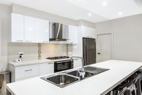Property photo of 52 Linden Tree Way Cranbourne North VIC 3977
