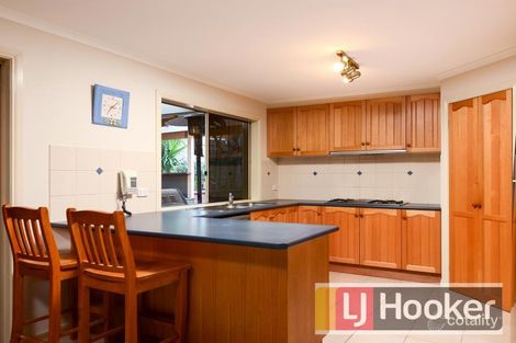 19 Portchester Bvd, Beaconsfield, VIC 3807