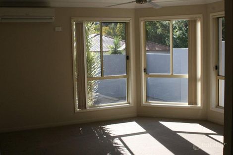 Property photo of 21 Madasin Close Arundel QLD 4214