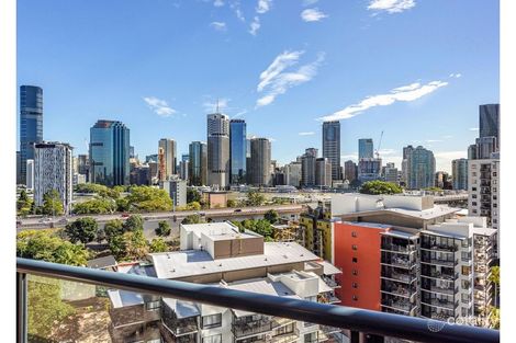 Property photo of 8 Goodwin Street Kangaroo Point QLD 4169