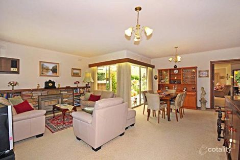 Property photo of 32 Canova Drive Glen Waverley VIC 3150