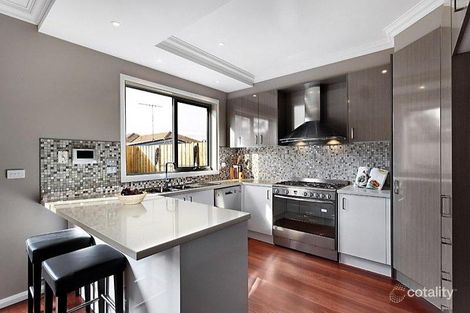 90 Lincoln Dr, Keilor East, VIC 3033