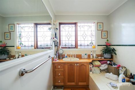Property photo of 18 Ross Street Warrnambool VIC 3280