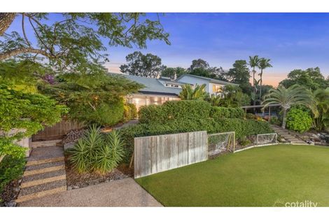 Property photo of 2 Lawson Court Mount Ommaney QLD 4074