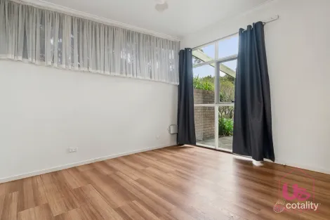 Property photo of 75 Carr-Boyd Road Cranbourne South VIC 3977