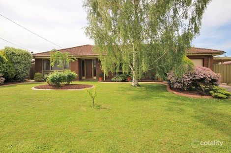 2 Aminya Ave, Delacombe, VIC 3356