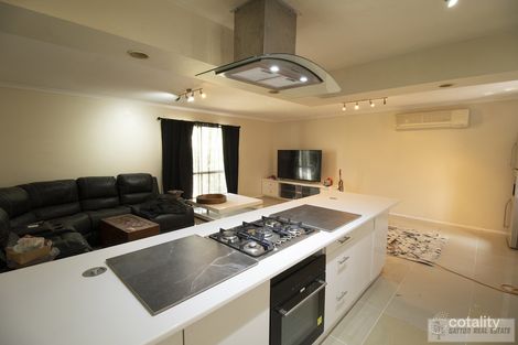 Property photo of 11 Highland Grove Kensington Grove QLD 4341