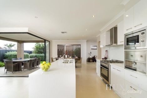 Property photo of 46 Eureka Drive Manor Lakes VIC 3024