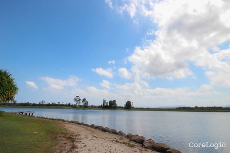 Property photo of 7 Pearl Beach Drive Helensvale QLD 4212