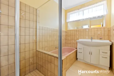 Property photo of 116 Gladstone Road Dandenong North VIC 3175