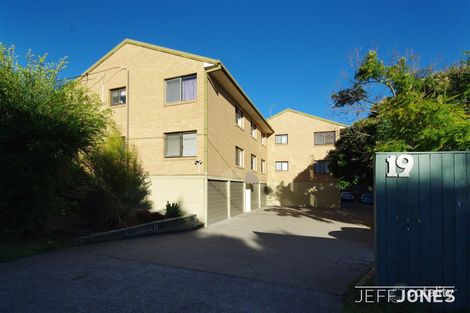 Property photo of 2/19 Temple Street Coorparoo QLD 4151