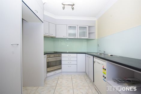 Property photo of 2/19 Temple Street Coorparoo QLD 4151