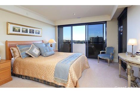 Property photo of 19/76 Thorn Street Kangaroo Point QLD 4169