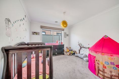 Property photo of 84 Elmslie Drive Cranbourne East VIC 3977