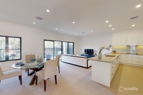 18 Blueridge Cl, Avondale Heights, VIC 3034