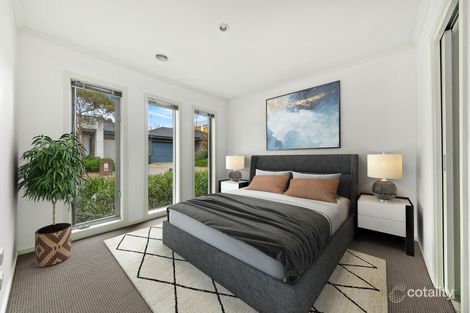 Property photo of 8 Blossom Way Carrum Downs VIC 3201