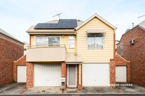 Property photo of 9 Halford Lane Kensington VIC 3031