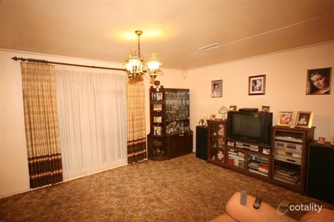 Property photo of 36 Tollhouse Road Kings Park VIC 3021