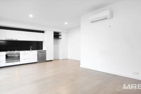 Property photo of 208/402 Dandenong Road Caulfield North VIC 3161