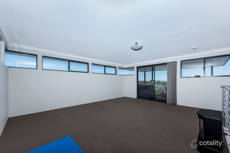 Property photo of 33 Paperbark Way Wannanup WA 6210