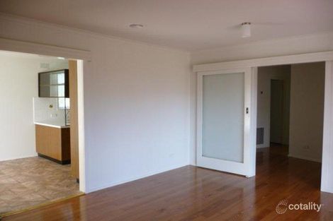 Property photo of 6 Fiona Court Gladstone Park VIC 3043