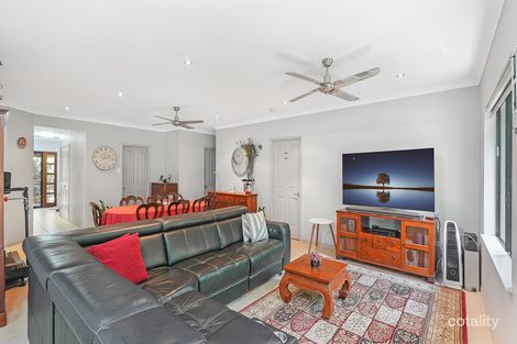 Property photo of 32 Altona Street Bentley Park QLD 4869