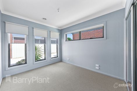Property photo of 2/42 Bent Street St Albans VIC 3021