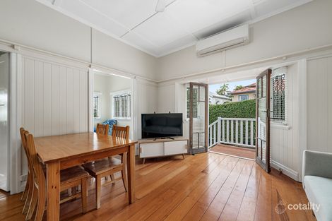 Property photo of 2/23 York Street Hamilton QLD 4007