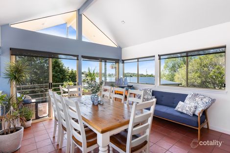 Property photo of 6 Silky Oak Close Nambucca Heads NSW 2448