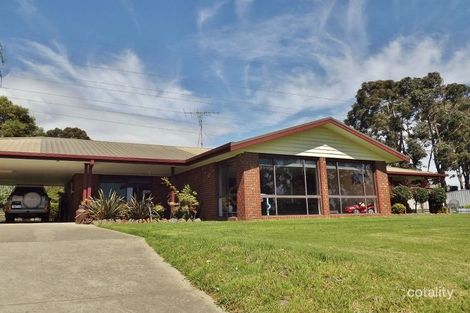 60 Yasmin Dr, Hernes Oak, VIC 3825