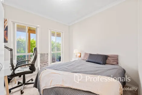 Property photo of 32 Calotis Street Red Cliffs VIC 3496