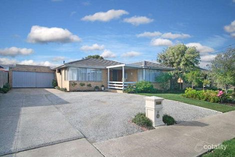 Property photo of 18 Aylesbury Crescent Gladstone Park VIC 3043