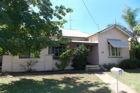 Property photo of 20 Oswin Street Parkes NSW 2870